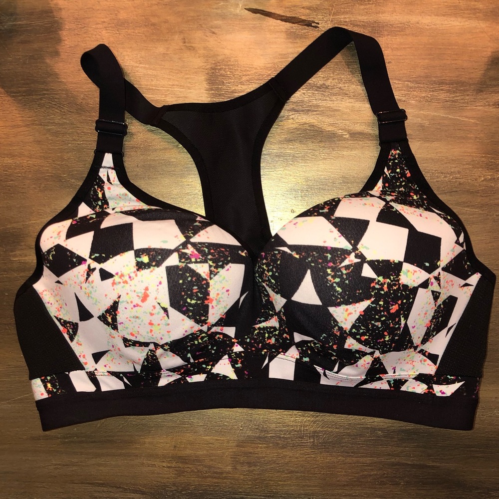 Victoria Sports Bra